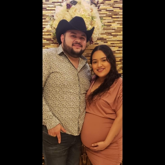 Meet your Posher, Lucia - Picture 1 of 1